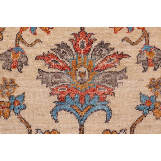 1990s Shabby Chic Ziegler Beige/Red Wool Runner Rug- 2'0'' X 5'1'' For Sale - Image 5 of 10
