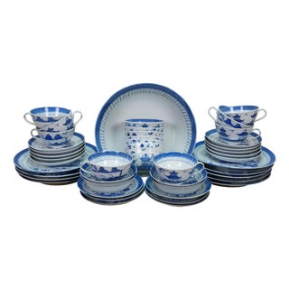 46 Pc Vintage Chinese Export Canton Blue & White Porcelain Pagoda Dinnerware Set For Sale