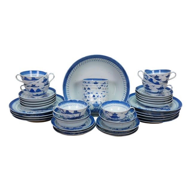46 Pc Vintage Chinese Export Canton Blue & White Porcelain Pagoda Dinnerware Set For Sale