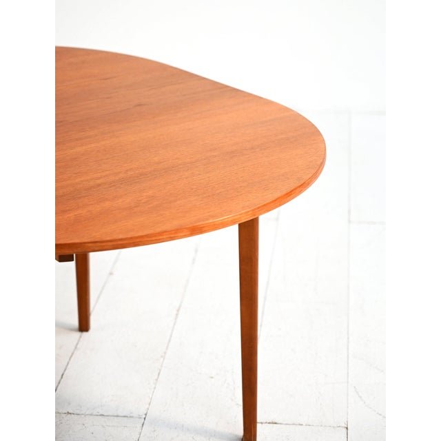 Scandinavian Teak Extendable Round Table, 1960s For Sale - Image 6 of 9