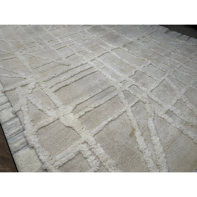 2020s Rh Almora Wool Rug – 10' × 14' Cream | Hand-Knotted New Zealand Wool | Sculptural Abstract Contemporary Design For Sale - Image 5 of 18
