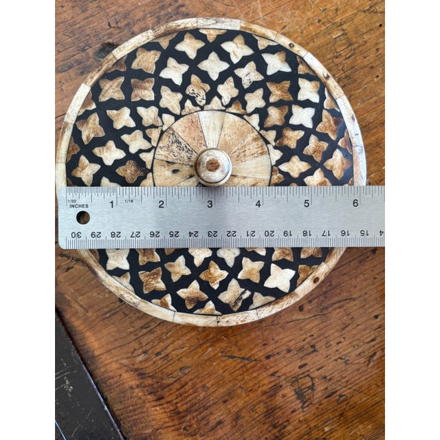 Bone Maitland-Smith Tessellated Bone Lidded Box- Lattice Round Accent For Sale - Image 7 of 8
