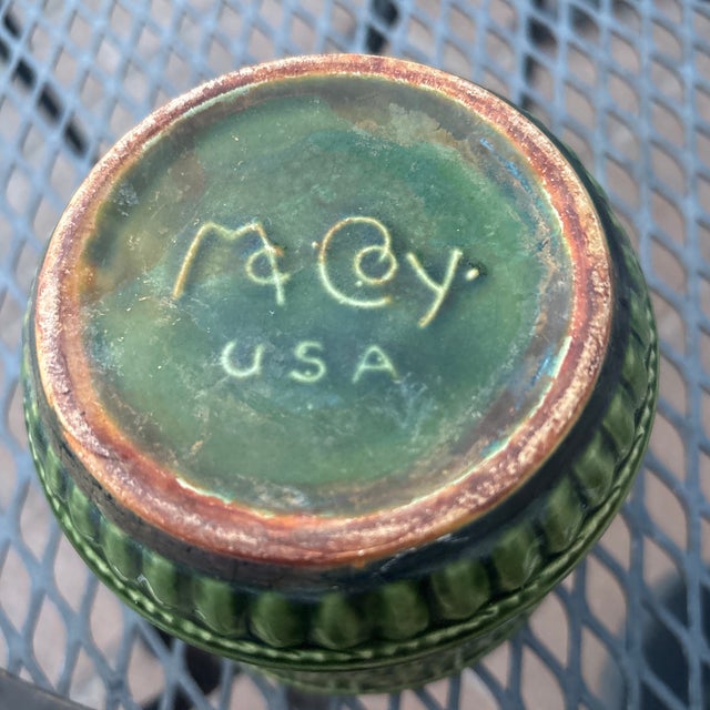 Mid-Century Modern 1940s Green McCoy Bead and Dot Planter For Sale - Image 3 of 3