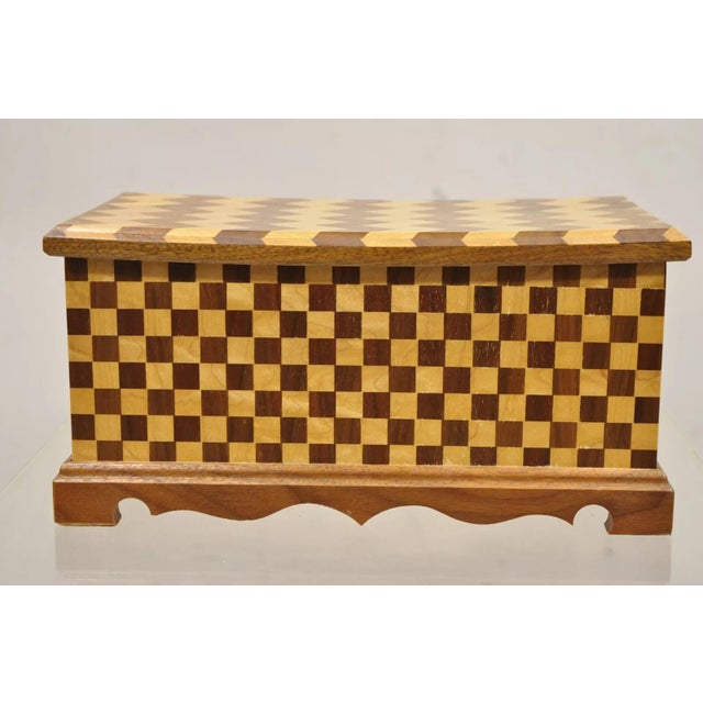 Arts & Crafts Mid 20th Century Arts & Crafts Mahogany Wood Checkerboard Inlay Handmade Trinket Jewelry Box For Sale - Image 3 of 12