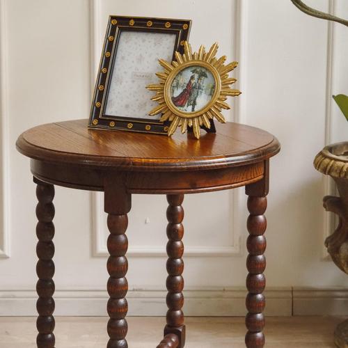 Round Oak Side Table, 1900 For Sale - Image 5 of 14