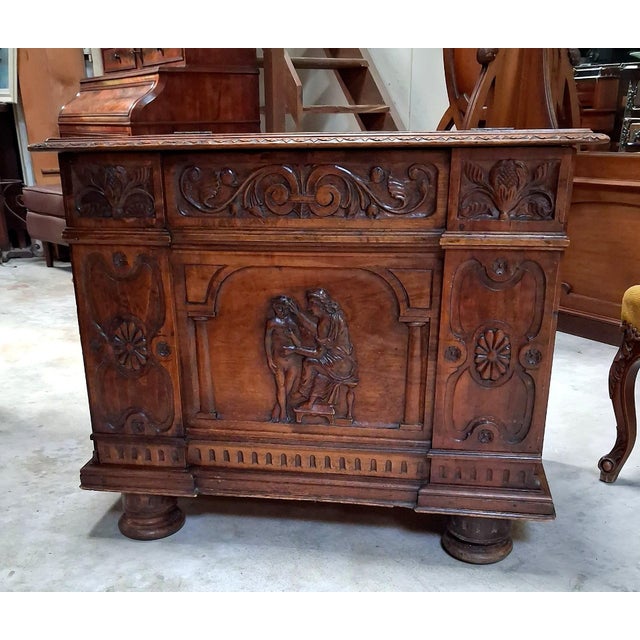 Wood Renaissance-Style Chest in Carved Walnut, 19th Century For Sale - Image 7 of 8