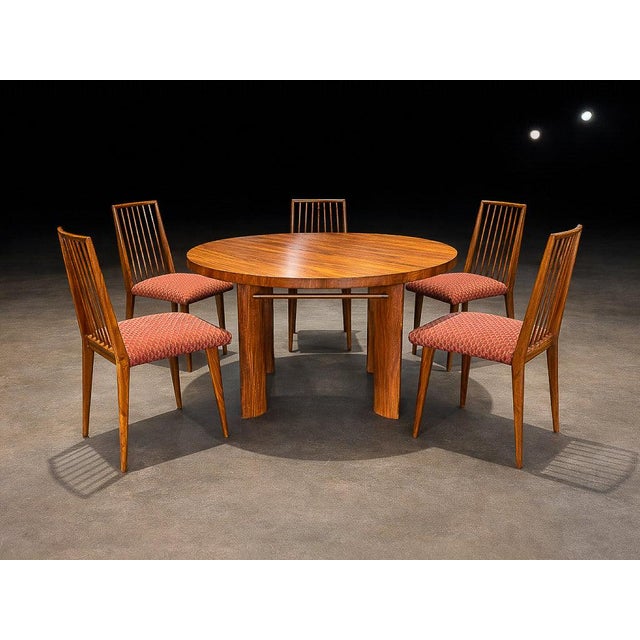 This rare set of six dining chairs, designed by Joaquim Tenreiro in the 1950s, exemplifies the designer’s pivotal role in...