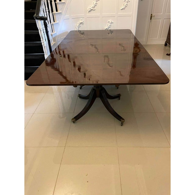Antique Georgian Dining Table in Mahogany, 1800 For Sale - Image 9 of 9