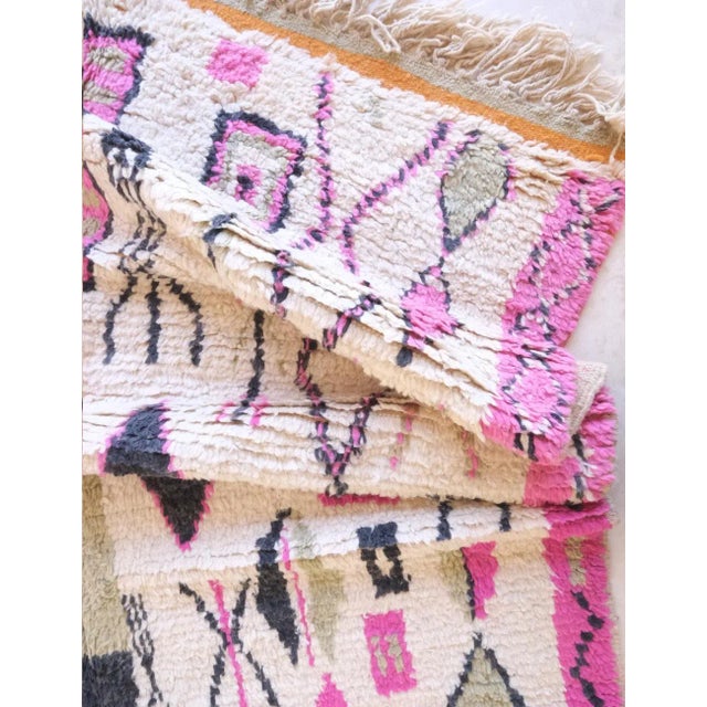 Boujad Moroccan Rug - 9 X 5.8 Ft For Sale - Image 4 of 8