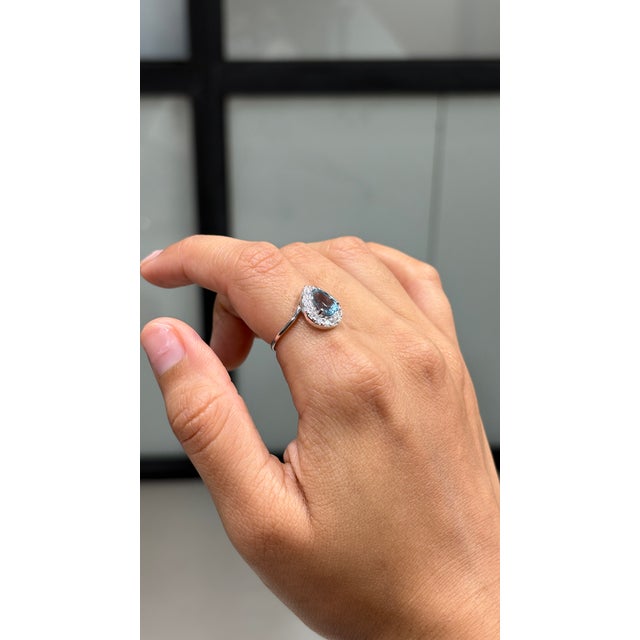 Art Deco 14k White Gold 1 Ct Aquamarine and Diamond Halo Cocktail Ring Size 5 For Sale In New York - Image 6 of 17