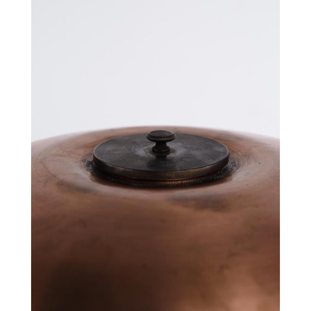 Louis Poulsen Vintage Model PH 3/2 Table Lamp with Copper Shades and Burnished Brass by Poul Henningsen for Louis Poulsen, Poul Henningsen For Sale - Image 4 of 9