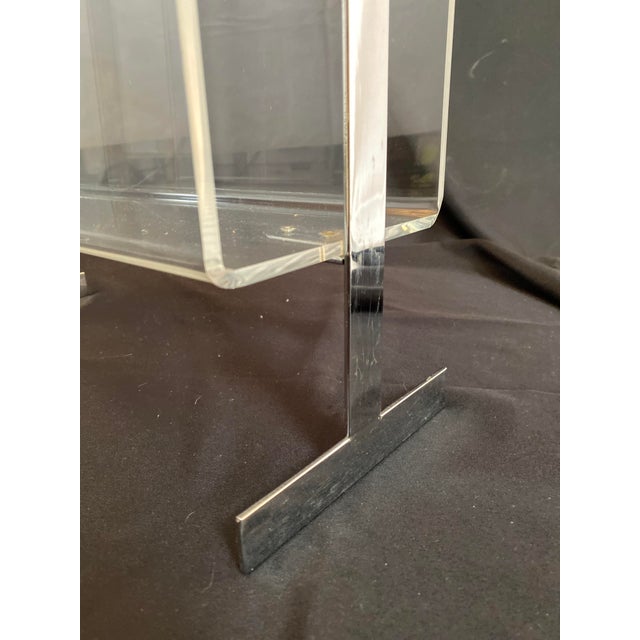 Mid-Century Lucite and Chrome Magazine Rack For Sale - Image 4 of 9