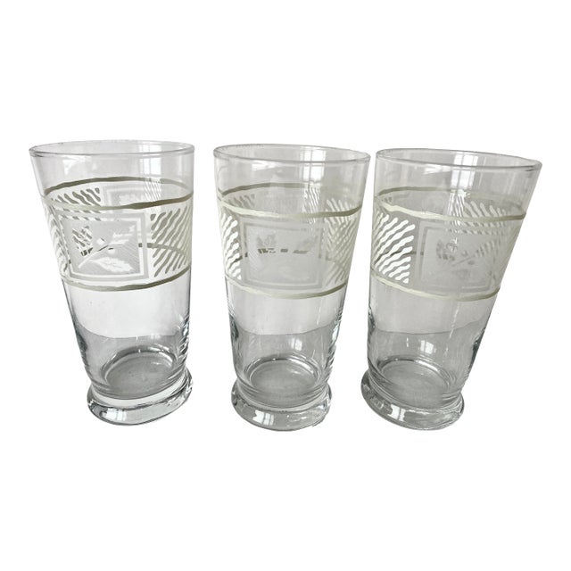Vintage Pfaltzgraff Sierra Glassware 16oz Iced Tea/Water Tumbler White Embossed Leaf Set of 3 For Sale
