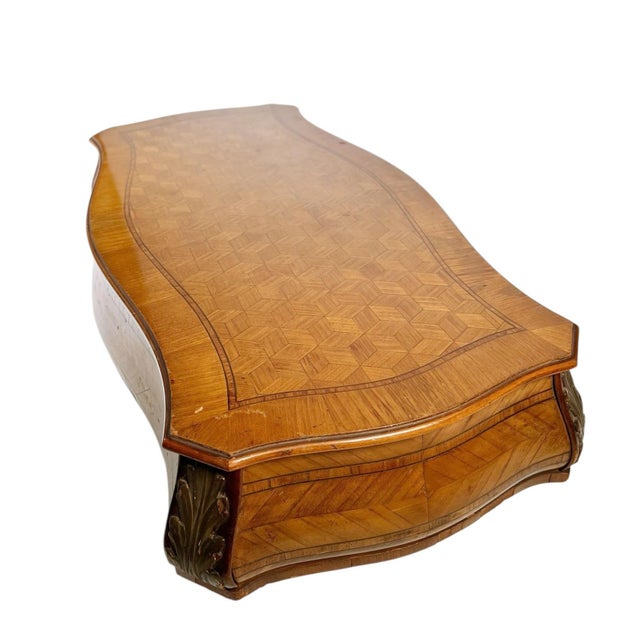 French Marquetry Wood Plateau With Carved Serpentine Front and Sides For Sale - Image 4 of 7