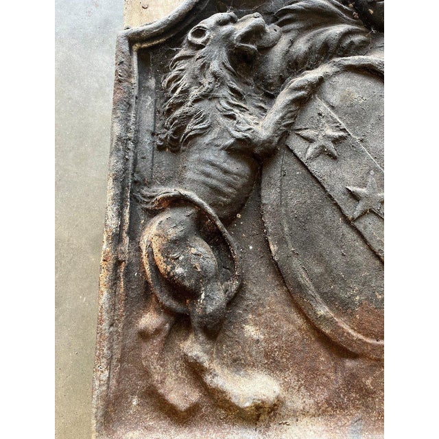 Important cast iron fireback with coat of arms. Anjou, circa 1690-1710. from the Château de Mollière in Beaucouzé (Maine-...