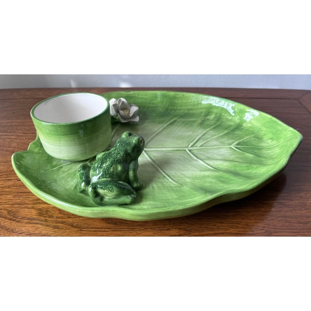 This wonderfully whimsical chip & dip serving platter made in Italy for The Mane Lion, Philadelphia, features a charming...