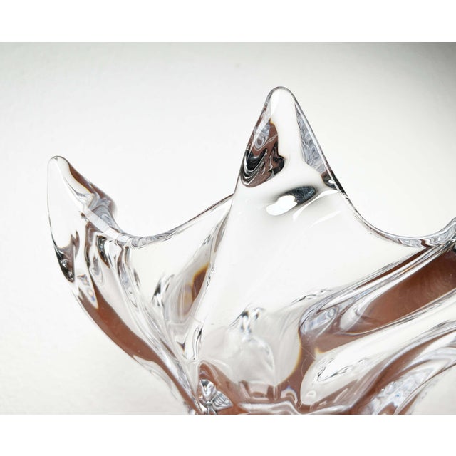 Large Mid-Century Modern Crystal Glass Fruit Bowl from Art Vannes, France, 1960s For Sale - Image 17 of 18