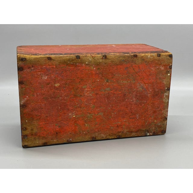 Early 20th Century Red and Black Hand Made Pine Primitive Box For Sale - Image 14 of 15