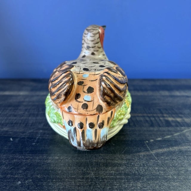 Mid-Century Modern Vintage Mottahedeh Bird on Nest Lidded Figurine Stately Homes Sir Humphrey Trinkle Box For Sale - Image 3 of 9
