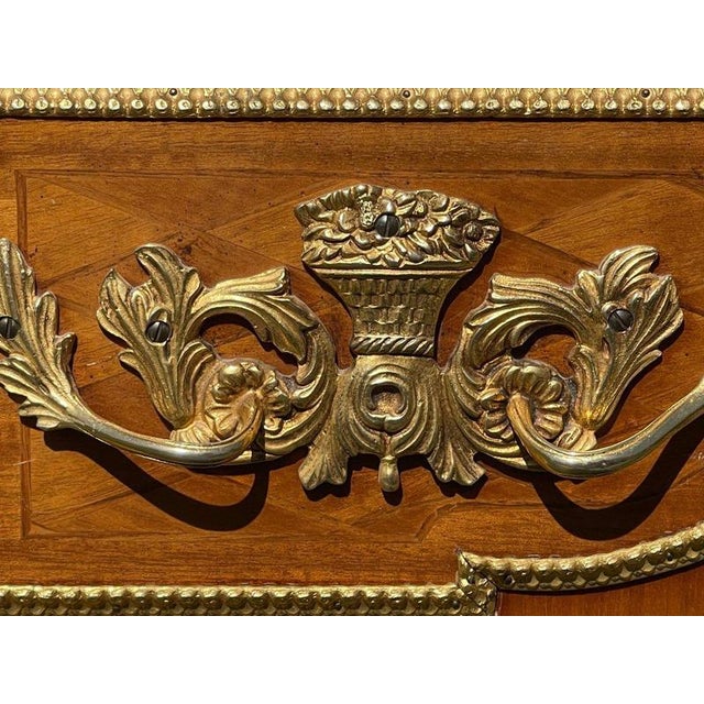 Small Louis XVI Style Marquetry Desk For Sale - Image 4 of 13