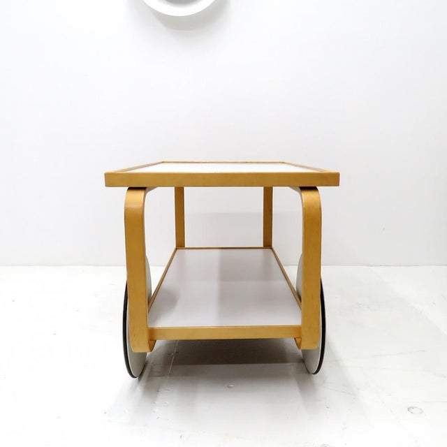 Artek Alvar Aalto Model 901 Tea Trolley, 1950 For Sale - Image 4 of 9