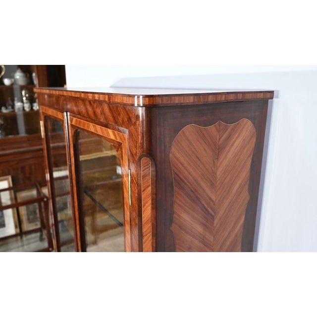 Small Louis XV Style Showcase, 19th Century For Sale - Image 6 of 18