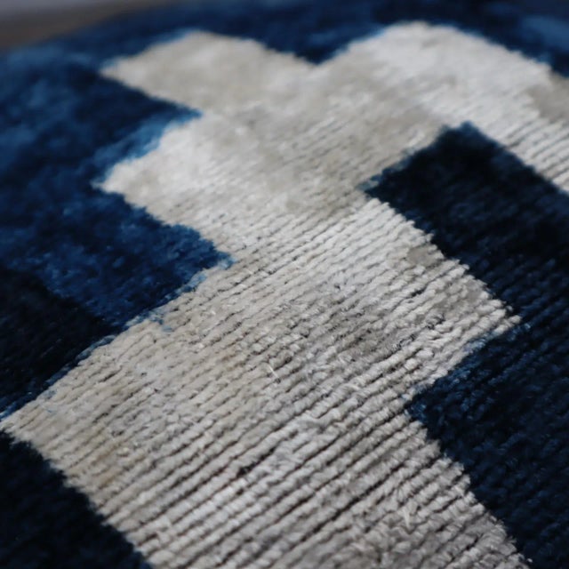 2020s Contemporary Blue & Ivory Handmade Silk Throw Pillow With Down Insert For Sale - Image 5 of 7