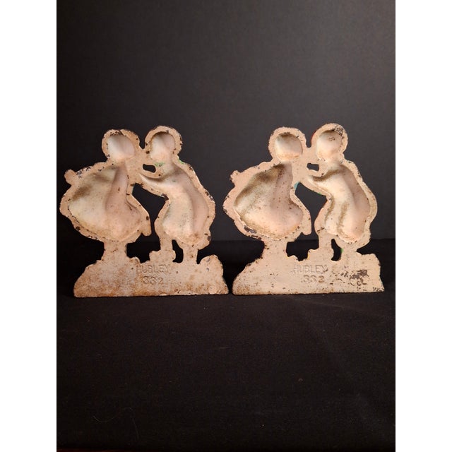Antique Hubley 332 Cast Iron Kissing Dutch Kids Bookends Pair Original Paint 1920s For Sale - Image 13 of 17