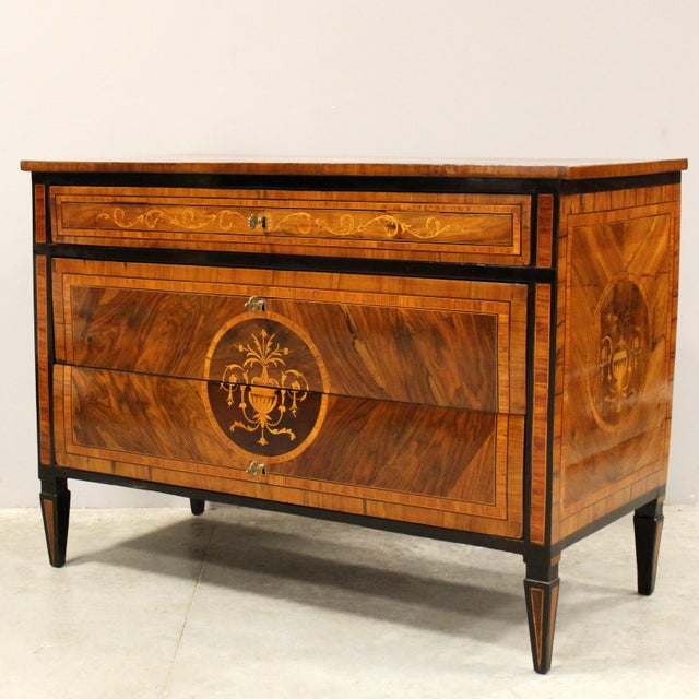 Antique Louis XVI Italian Chest of Drawers in Walnut, 1700s For Sale - Image 15 of 15
