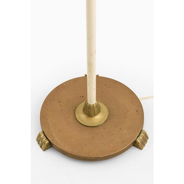 1950s Floor Lamps in Brass and Lacquered Metal, 1950s, Set of 2 For Sale - Image 5 of 10