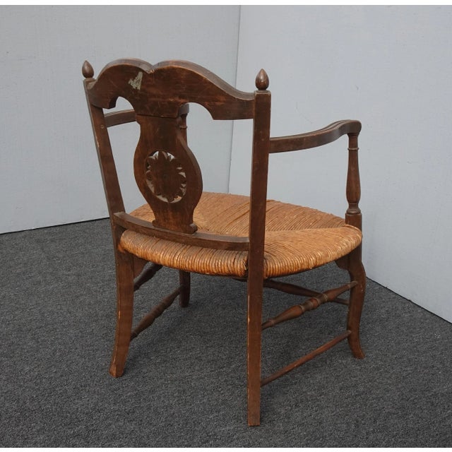Vintage French Country Low Profile Brown Rush Accent Chair For Sale - Image 4 of 13