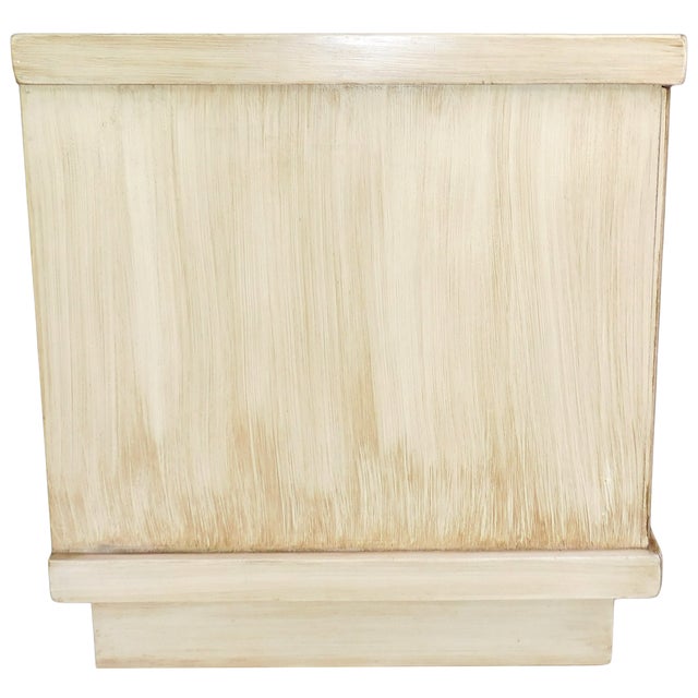 1957 Vintage Mid-Century Modern Lane Blonde Oak Veneer Cedar Chest ~ Lock Removed ~ For Sale In Portland, ME - Image 6 of 17
