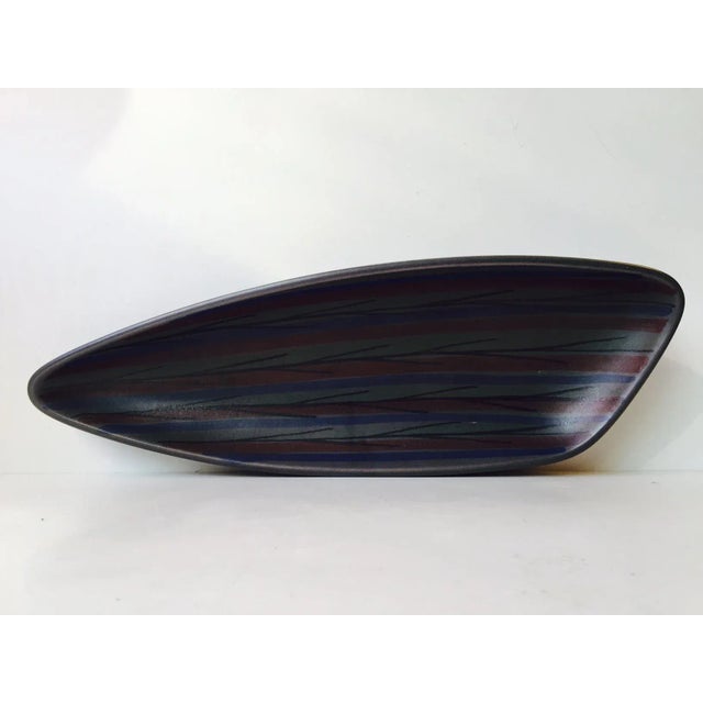 Asymmetrical Modernist Ceramic Dish by Ravnild, 1950s For Sale - Image 4 of 11
