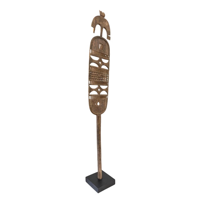 Brown Old Tuareg Hoggar Tent Post – Ehel – North West Niger on Stand For Sale - Image 8 of 10