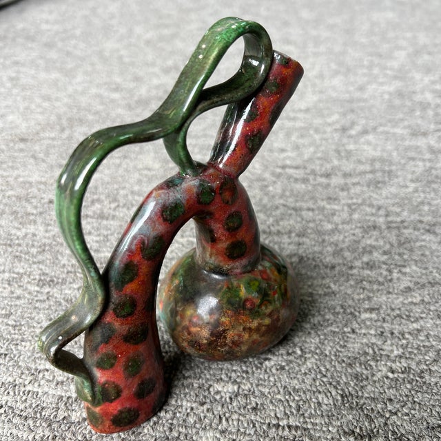 Lakeside Michigan Artist Floyd Gompt pays tribute to George Ohr with his one of a kind ceramic sculptures. These can also...