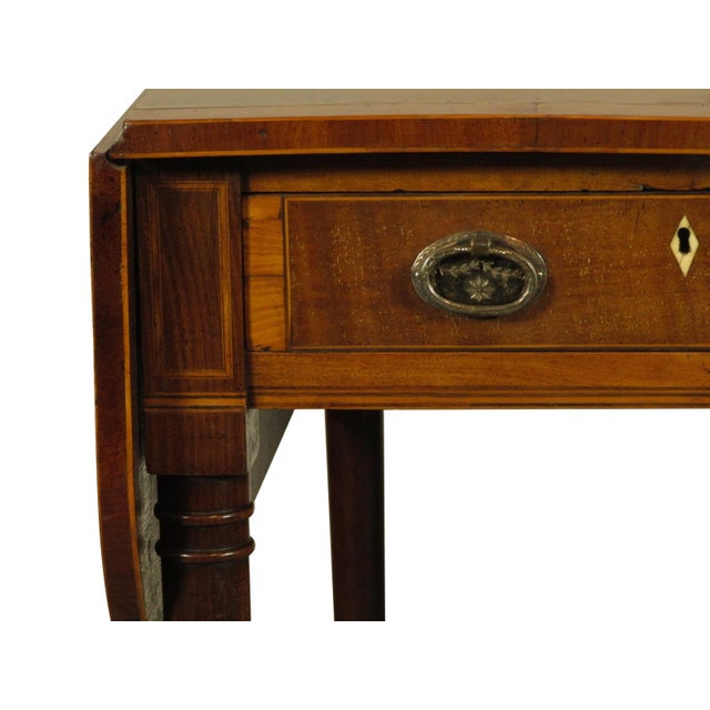 Early 19th Century 19th-C. English Pembroke Table For Sale - Image 5 of 12