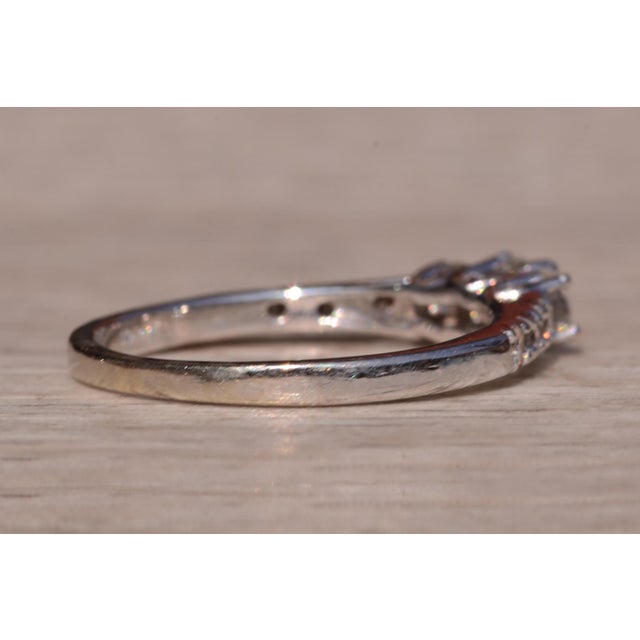 The Stars Road: Justin Ashley Signed White Gold Three Diamond Ring For Sale In Philadelphia - Image 6 of 10