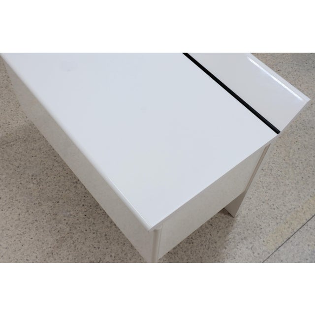 Lacquered Nightstands by Paolo Piva for B&B Italia, 1980s, Set of 2 For Sale - Image 10 of 14