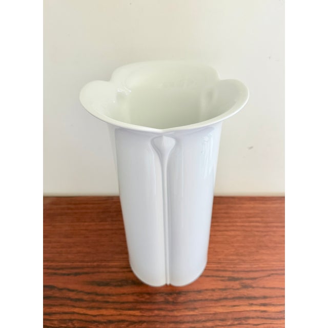 German Vase by Werner Bunck for Arzberg, 1970s, in Very Good conditions. Designed 1970 to 1979 This piece has an...