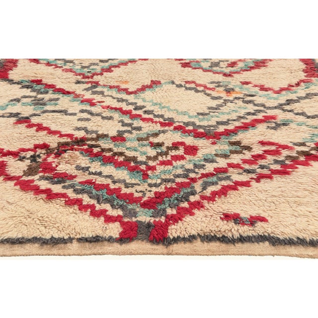 Berber Tribes of Morocco Vintage Azilal Moroccan Rug, 03'10 X 07'05 For Sale - Image 4 of 10