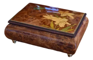Italian Sorrento Inlaid Hummingbird Musical Box