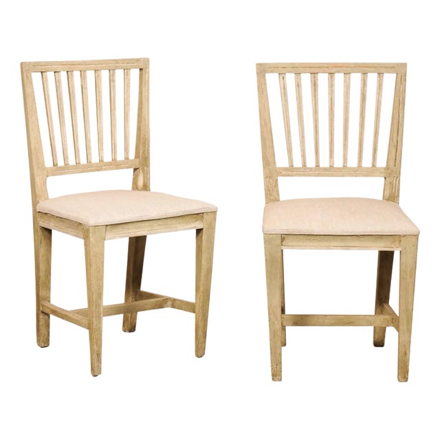 19th Century Swedish Gustavian Chairs with New Linen Seats - Set of 2 For Sale