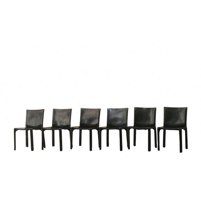 Mid-Century Modern CAB T4 Chairs in Black Leather by Mario Bellini for Cassina, Italy, 1970s, Set of 6 For Sale - Image 3 of 8