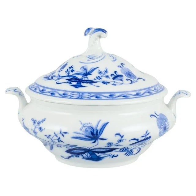 Blue Lidded Porcelain Tureen with Blue Onion Decor, Germany, 1930s-1940s For Sale - Image 8 of 8