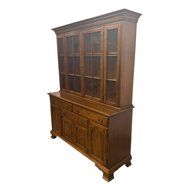 Late 20th Century Vintage Pennsylvania House Chippendale Style Mahogany China / Display Cabinet For Sale - Image 5 of 12