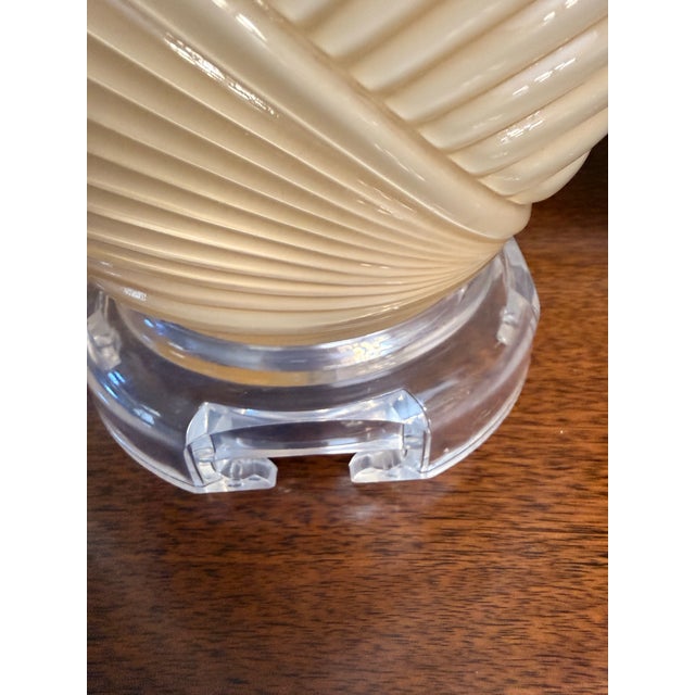 1980s Postmodern Novelty Crystal Corp. Shell Grotto Glass & Lucite Table Lamps - A Pair For Sale - Image 11 of 12