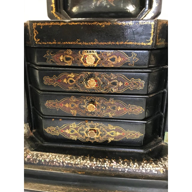 Black 19th Century Papier Mâché Lacquered Jewelry Box Hand Painted with Inlaid With Mother-Of-Pearl For Sale - Image 8 of 13
