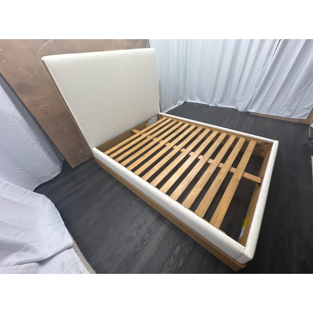Rh Restoration Hardware Ligné Fabric Panel Bed Queen | Light Brushed Oak | Natural Performance Linen Weave For Sale In Columbus - Image 6 of 18