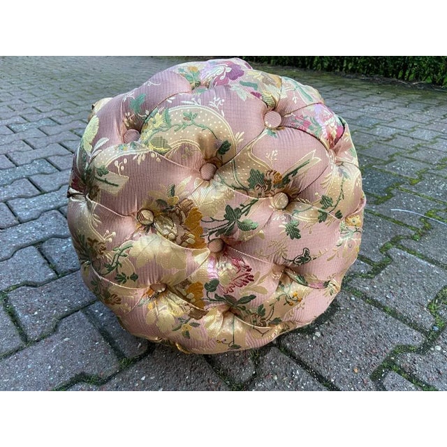Wood 1980s French Louis XVI Gilt Beech Rose Damask Bench Pouf For Sale - Image 7 of 8