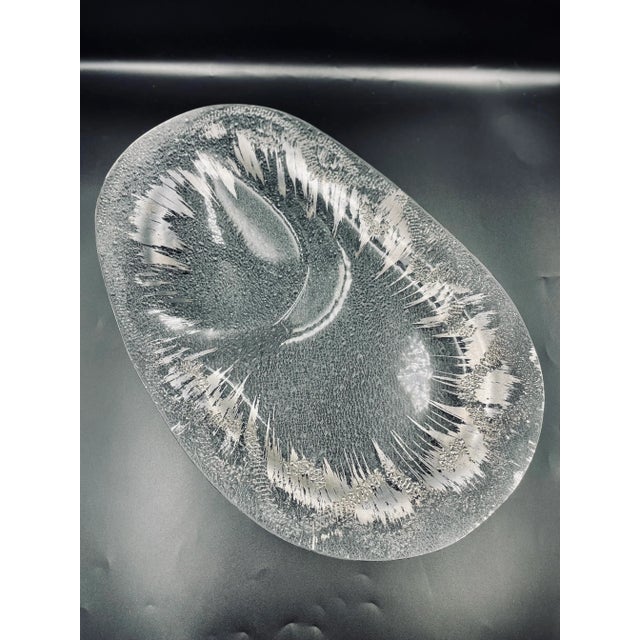 Mid-Century Modern Vintage Dorothy Thorpe Silver “Atomic Splash” Indented Oblong Serving Platter and Corresponding Elongated Server- 2 Pieces For Sale - Image 3 of 13